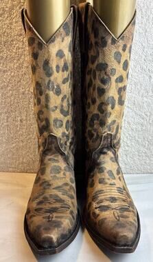 Cavenders Boots Womens 6 BLeopard Print Western Cowgirl Snip Toe Rodeo